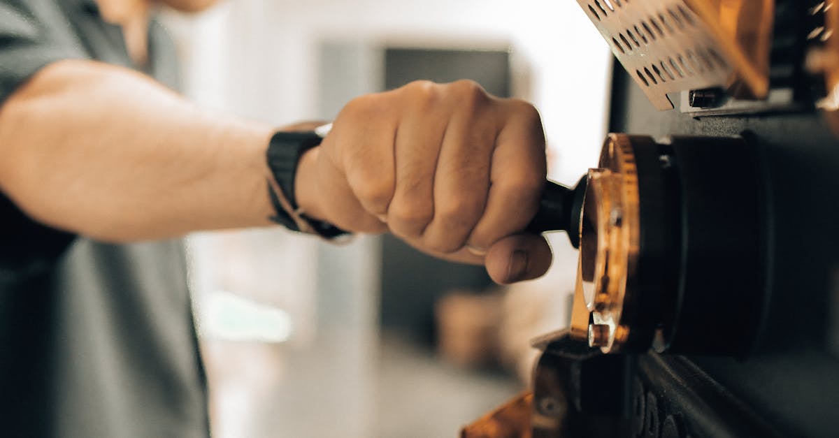 How to Incorporate Solar Power in Food Cooling Systems